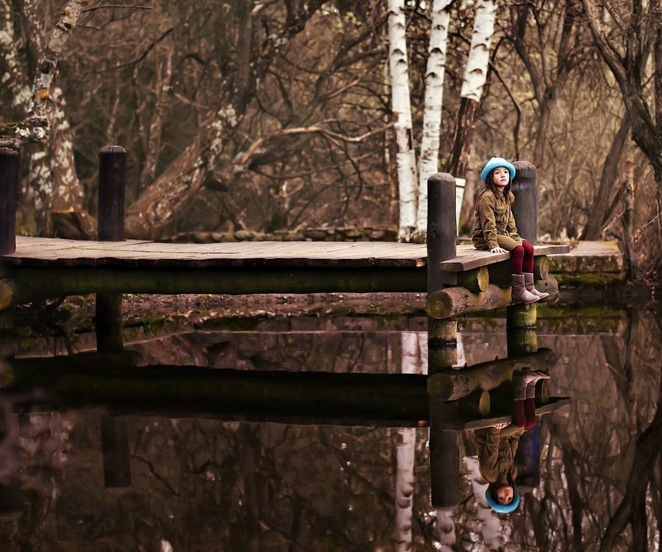 Обои озеро, мостик, отражение, девочка, lake, the bridge, reflection, girl разрешение 2048x1515 Загрузить