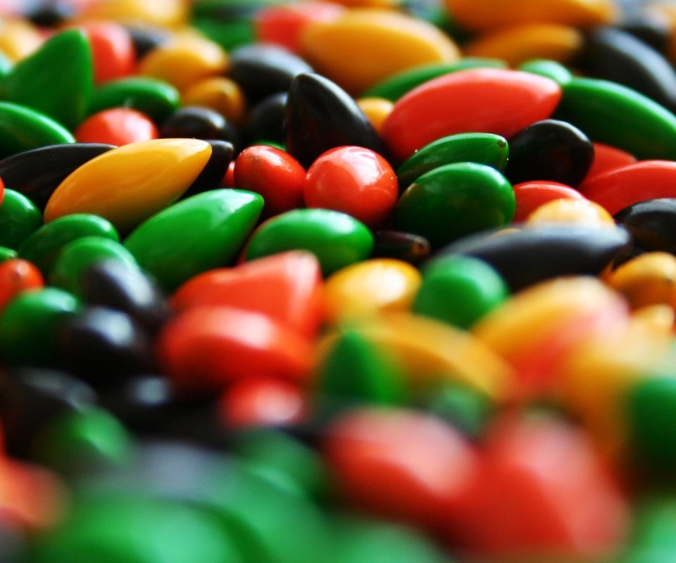 Обои разноцветные, конфеты, сладости, драже, colorful, candy, sweets, pills разрешение 3354x1740 Загрузить