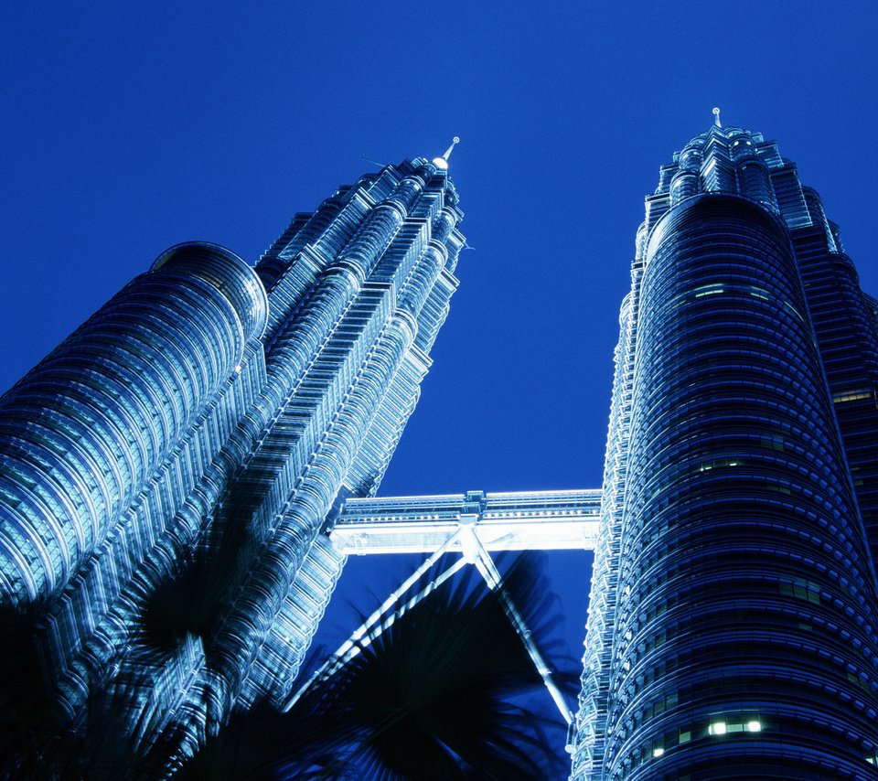 Обои небо, малайзия, building twin, the sky, malaysia разрешение 2500x1644 Загрузить