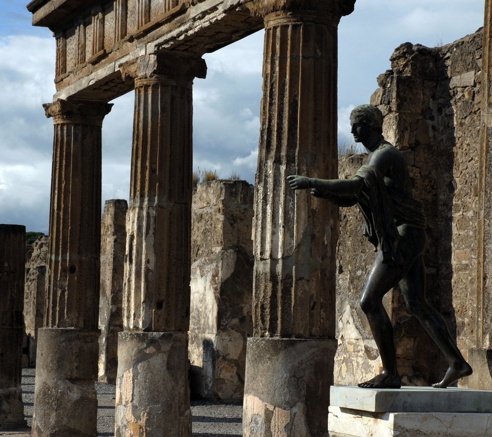 Обои италия, колонны, italiya, помпеи, мертвый город, italy, columns, pompeii, dead city разрешение 3872x2592 Загрузить