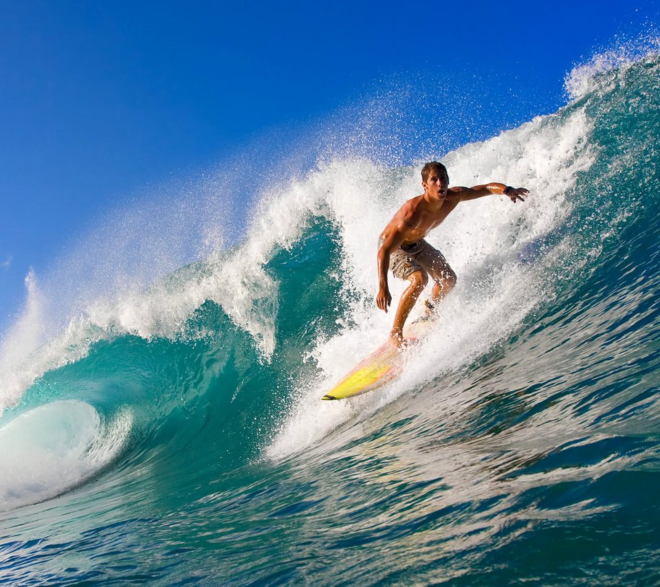 Обои парень, волна, океан, сёрфер, guy, wave, the ocean, surfer разрешение 1920x1200 Загрузить