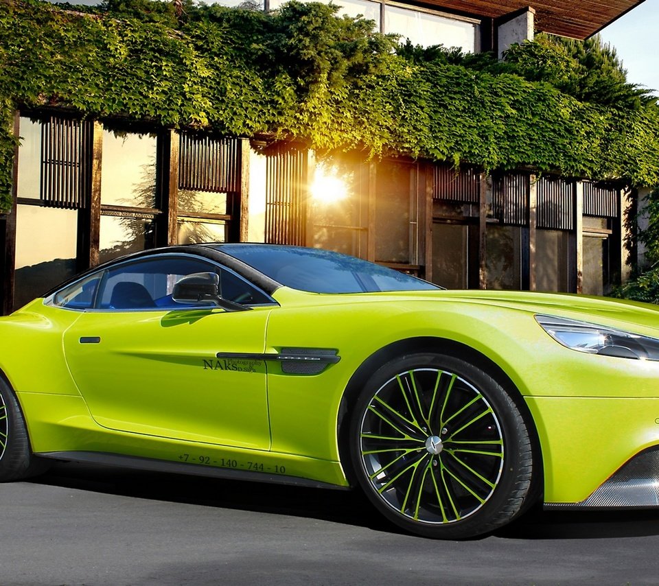 Обои aston martin vanquish разрешение 2560x1440 Загрузить