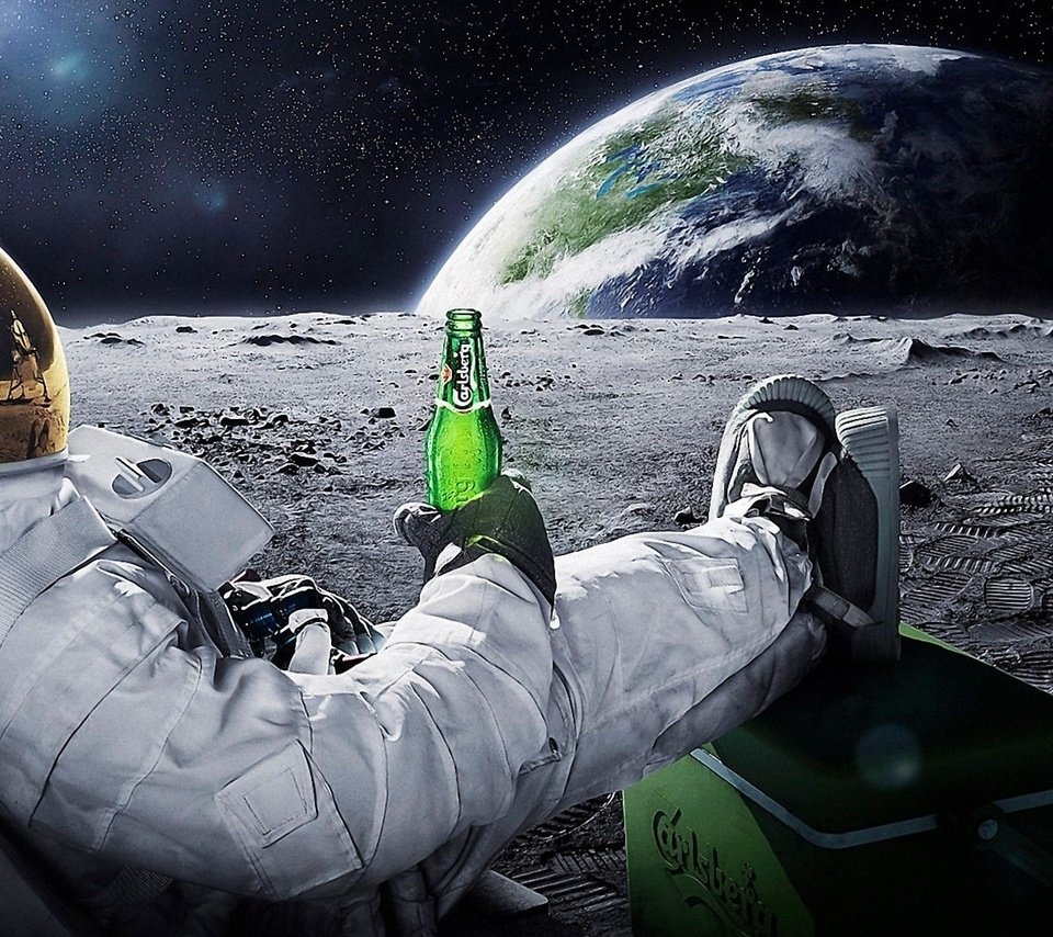 Обои пиво carlsberg на луне, carlsberg beer on the moon разрешение 1920x1080 Загрузить