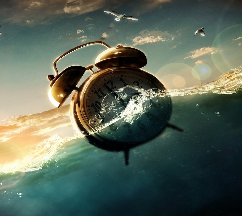 Обои будильник в воде, alarm clock in water разрешение 2560x1600 Загрузить