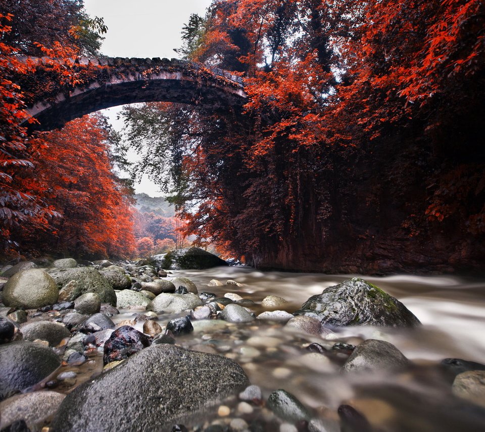 Обои река, природа, камни, мост, осень, river, nature, stones, bridge, autumn разрешение 2048x1365 Загрузить