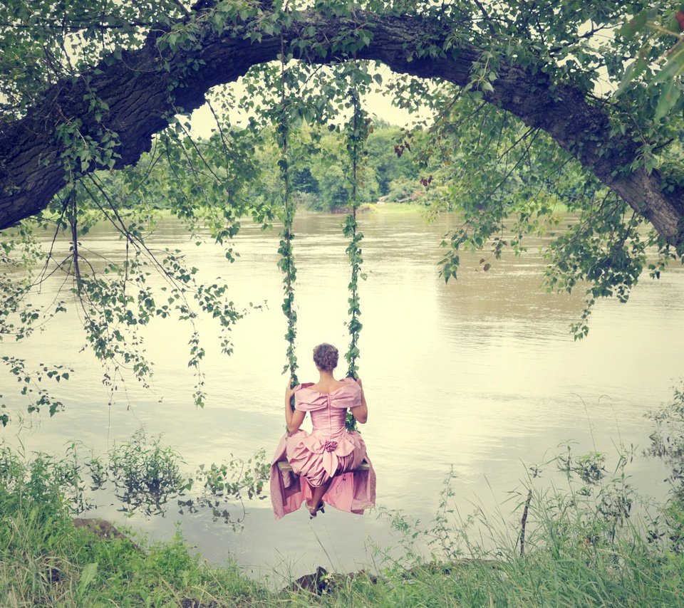 Обои река, природа, девушка, настроение, платье, качели, river, nature, girl, mood, dress, swing разрешение 2902x1928 Загрузить