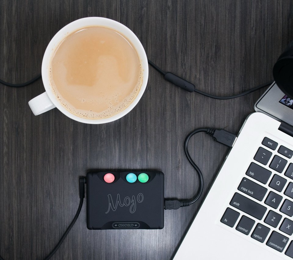 Обои кофе, чашка, ноутбук, шнур, mojo, chord electronics, coffee, cup, laptop, cord разрешение 2998x1831 Загрузить