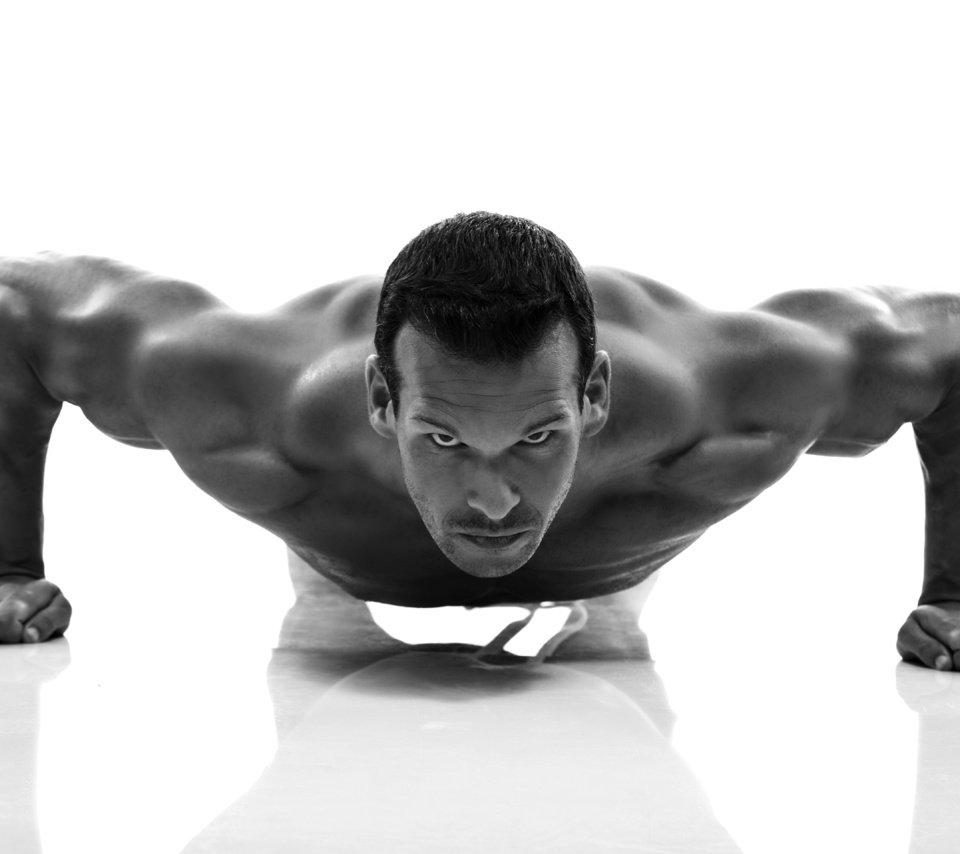 Обои мужчина, мужики, фитнес, отжимания, male, men, fitness, pushups разрешение 5478x3840 Загрузить