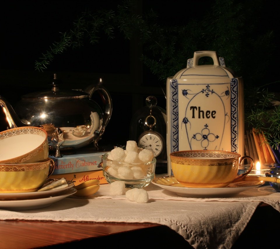Обои чашка, чай, свеча, чайник, сахар, натюрморт, cup, tea, candle, kettle, sugar, still life разрешение 2048x1365 Загрузить