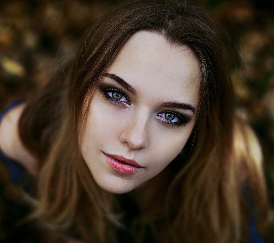 Обои глаза, девушка, портрет, взгляд, модель, волосы, лицо, eyes, girl, portrait, look, model, hair, face разрешение 2048x1363 Загрузить