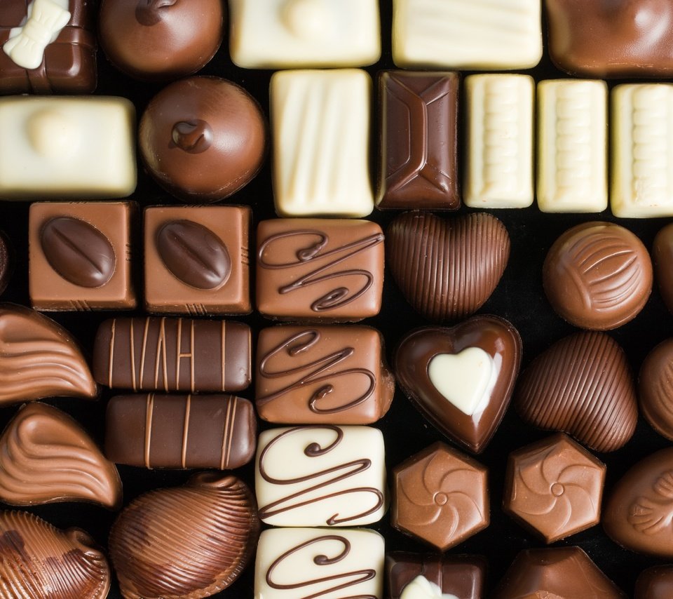 Обои конфеты, сладости, шоколад, шоколадные конфеты, candy, sweets, chocolate, chocolates разрешение 2880x1920 Загрузить