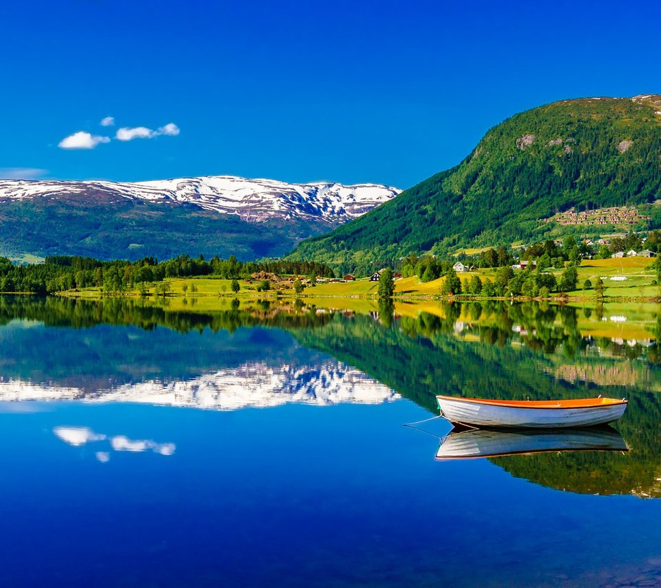 Обои небо, река, горы, отражение, побережье, лодка, норвегия, the sky, river, mountains, reflection, coast, boat, norway разрешение 1920x1200 Загрузить