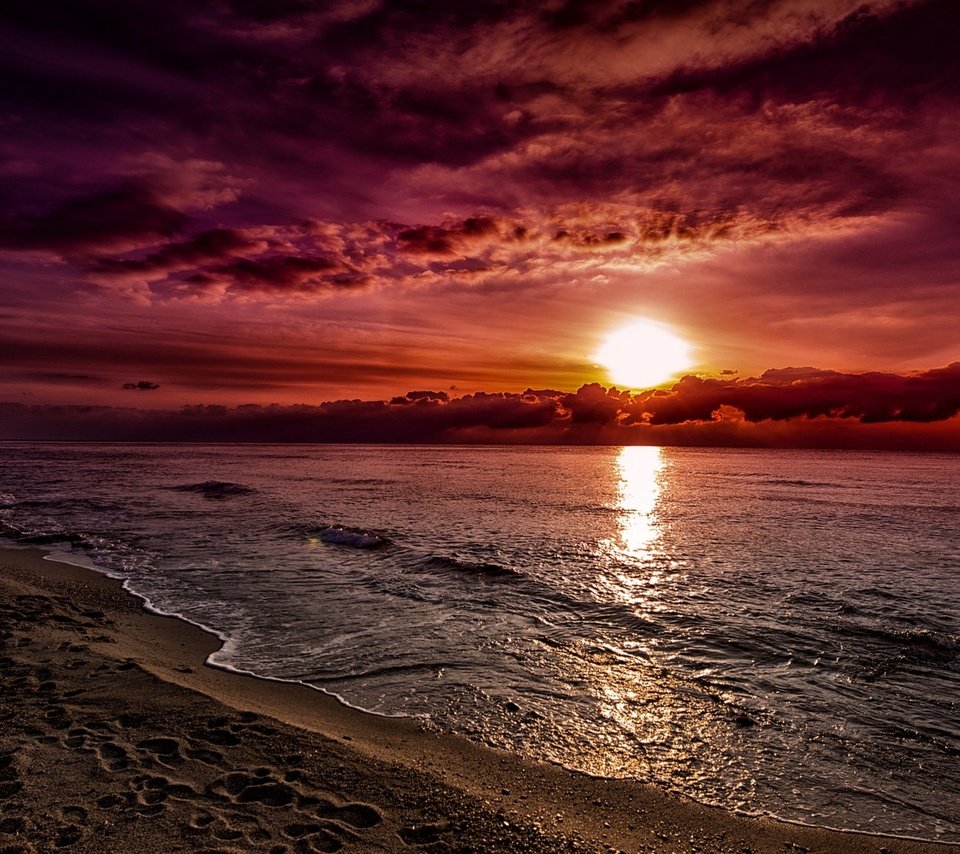 Обои небо, облака, солнце, закат, песок, пляж, горизонт, океан, the sky, clouds, the sun, sunset, sand, beach, horizon, the ocean разрешение 3840x2160 Загрузить