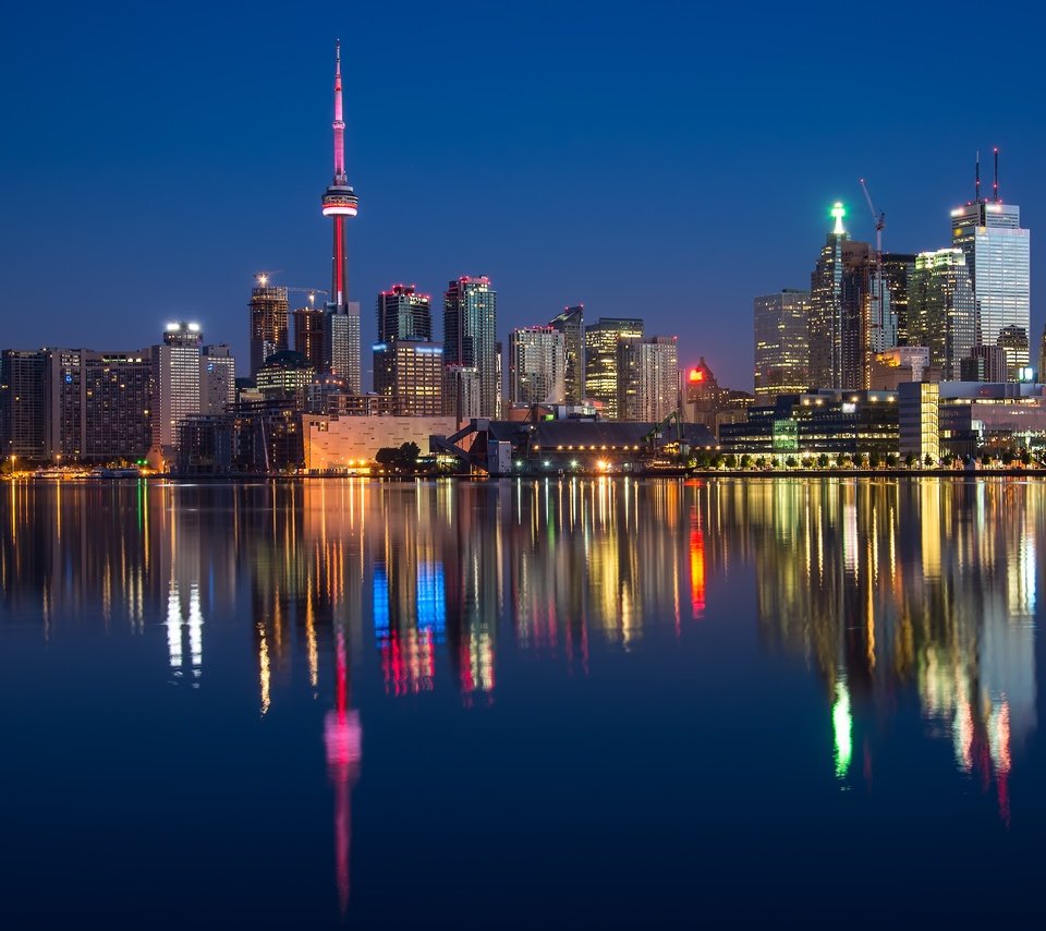 Обои отражение, небоскребы, канада, торонто, городской пейзаж, reflection, skyscrapers, canada, toronto, the urban landscape разрешение 5391x3428 Загрузить