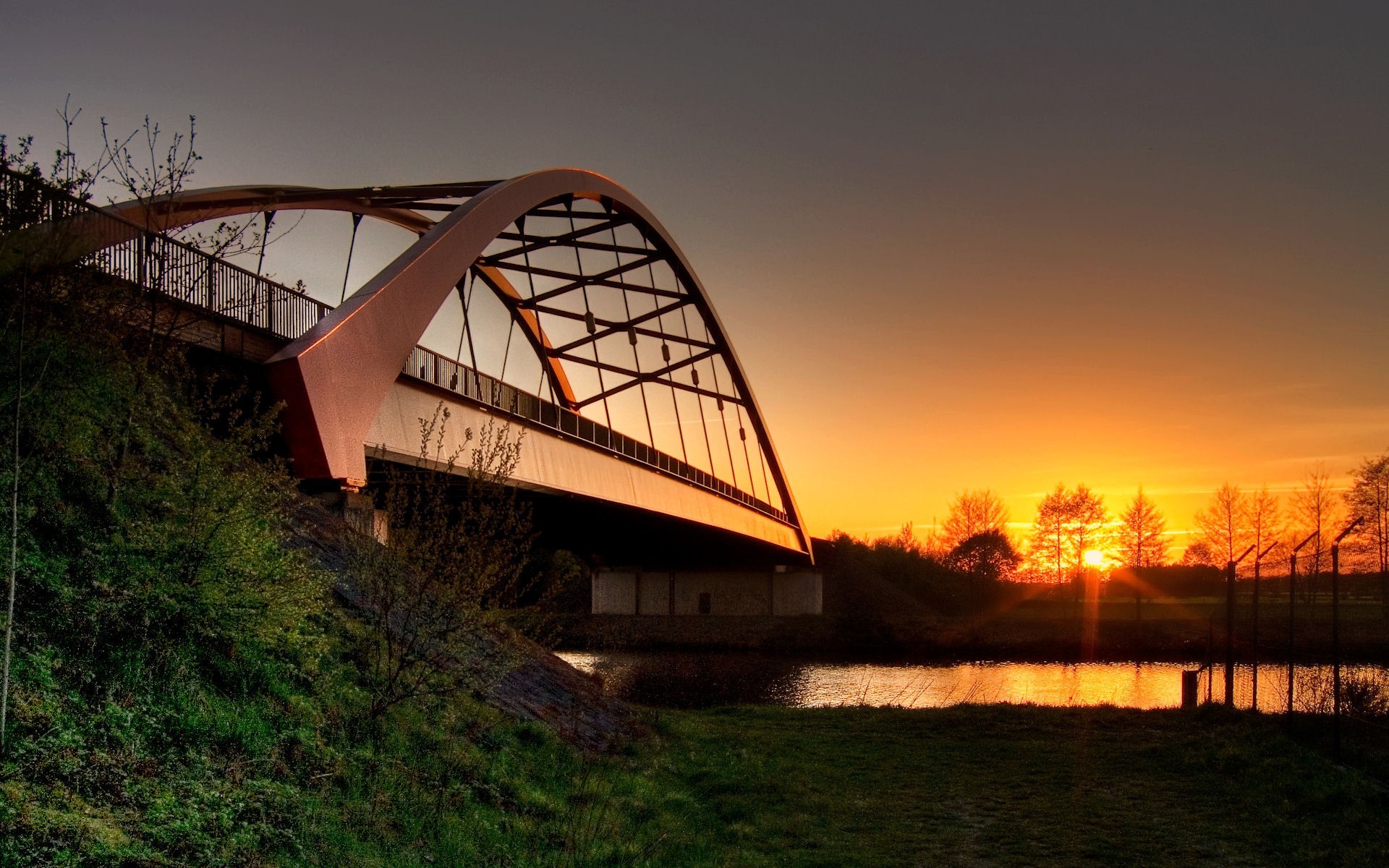 Обои река, солнце, мост, river, the sun, bridge разрешение 1920x1200 Загрузить