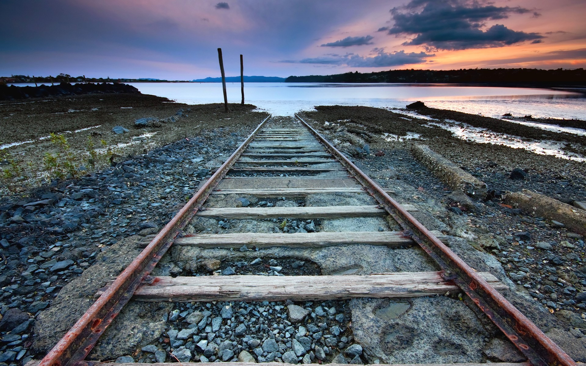 Обои железная дорога, рельсы, шпалы, камни, путь, гравий, railroad, rails, sleepers, stones, the way, gravel разрешение 1920x1200 Загрузить