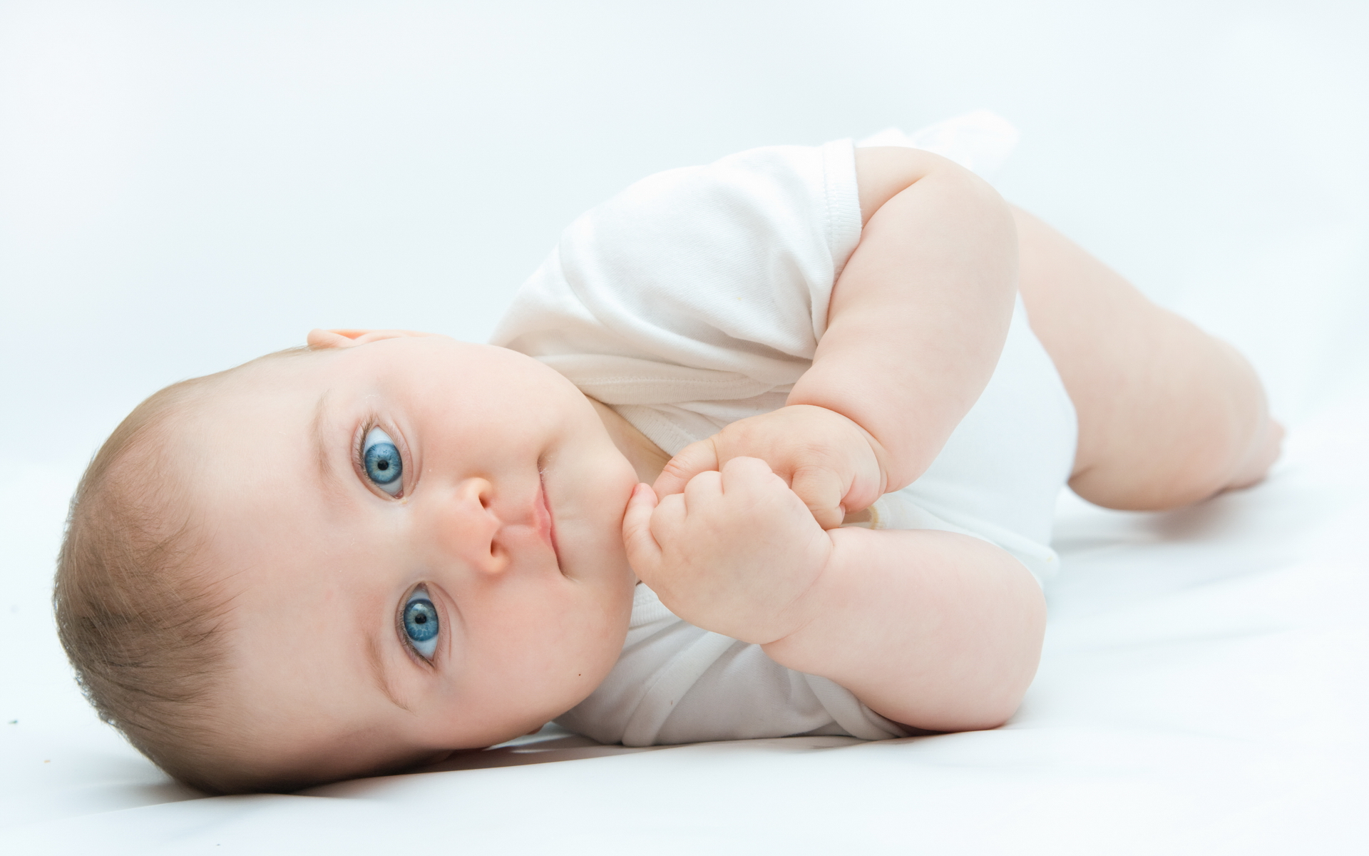 Обои дети, ребенок, голубые глаза, младенец, новорожденный, children, child, blue eyes, baby, newborn разрешение 1920x1200 Загрузить