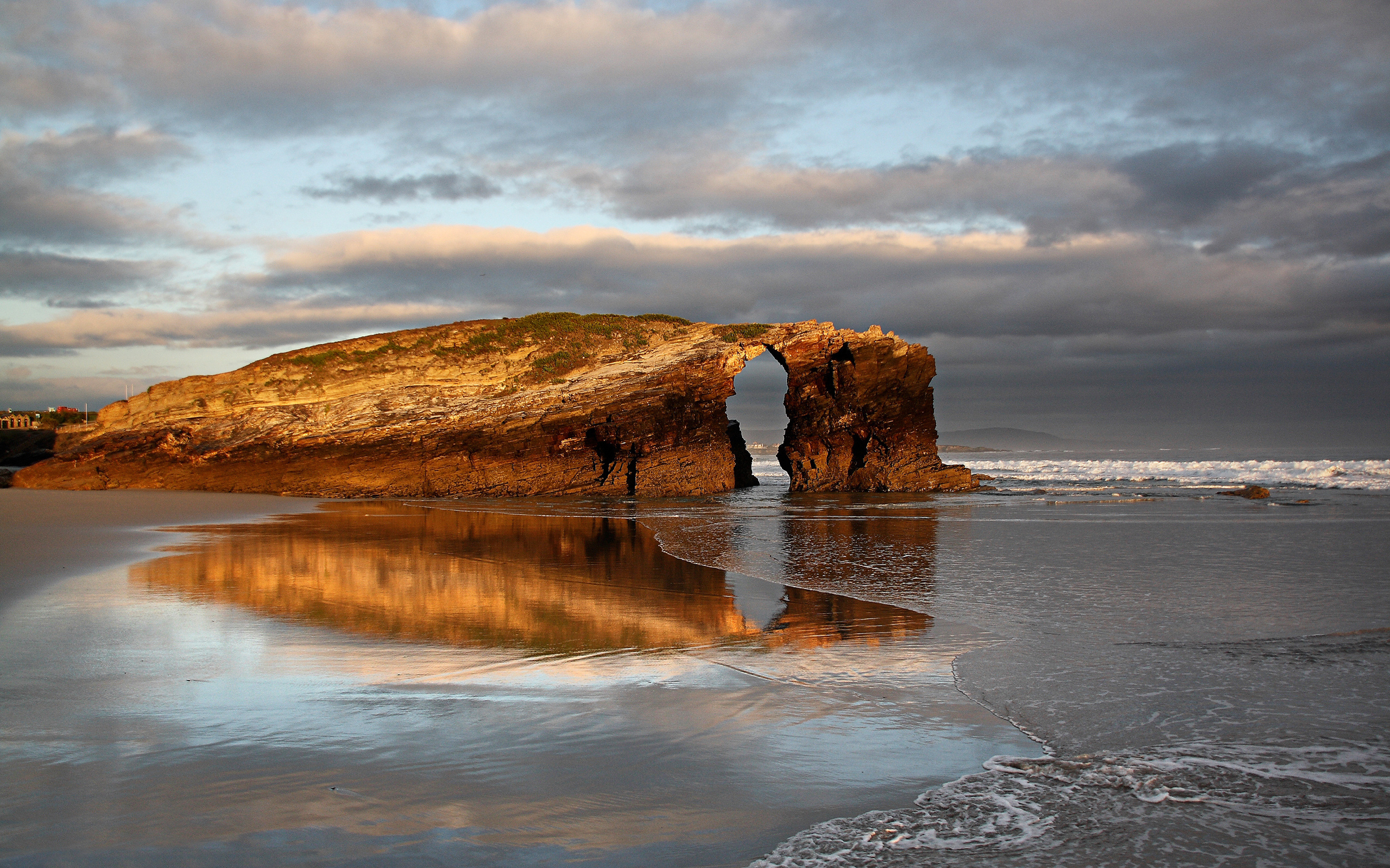 Обои берег, море, скала, песок, арка, морской пейзаж, shore, sea, rock, sand, arch, seascape разрешение 2560x1600 Загрузить