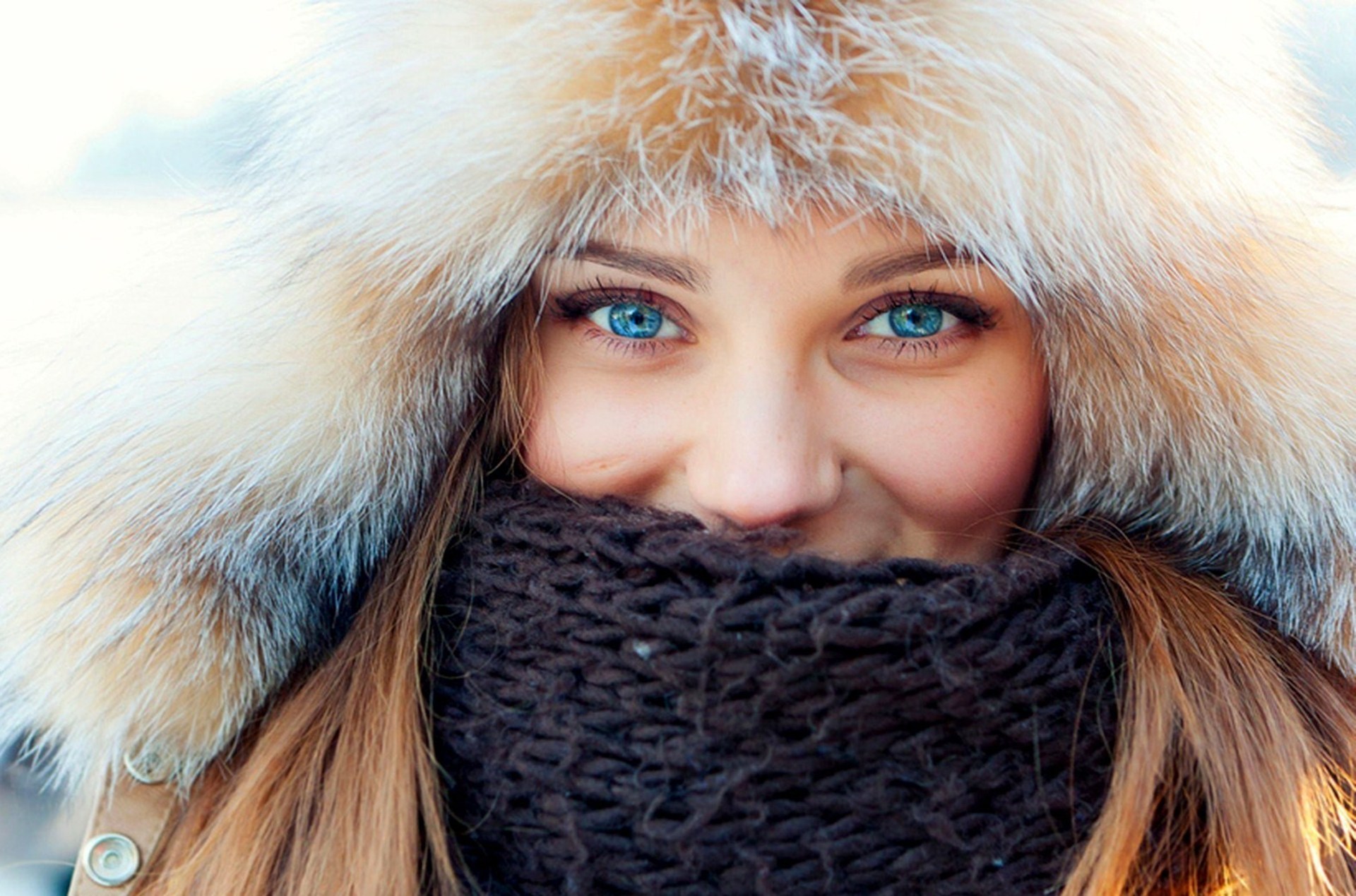 Обои глаза, зима, девушка, лицо, голубые глаза, женщина, eyes, winter, girl, face, blue eyes, woman разрешение 1920x1269 Загрузить