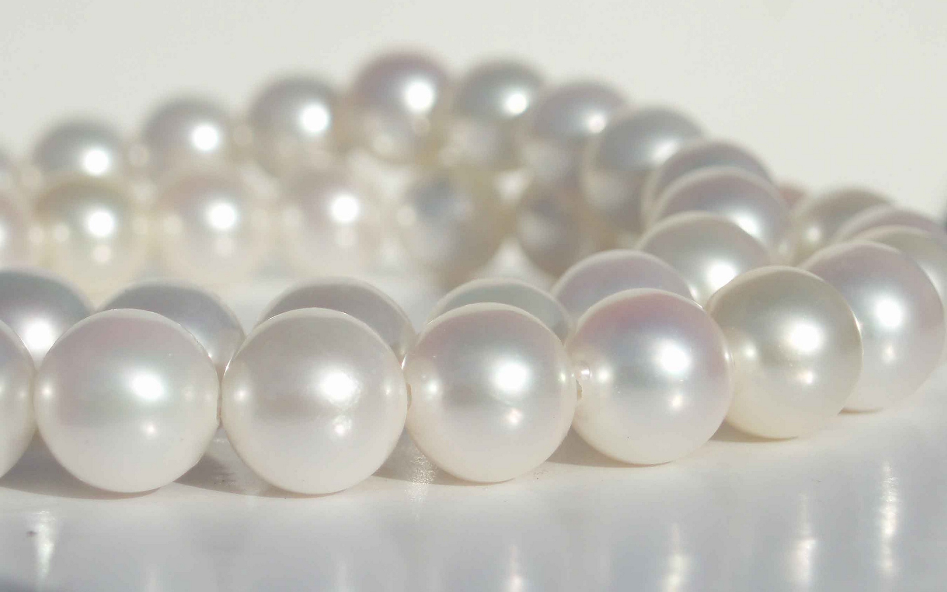 Обои украшение, ожерелье, жемчуг, полудрагоценный камень, decoration, necklace, pearl, semi-precious stone разрешение 1920x1200 Загрузить