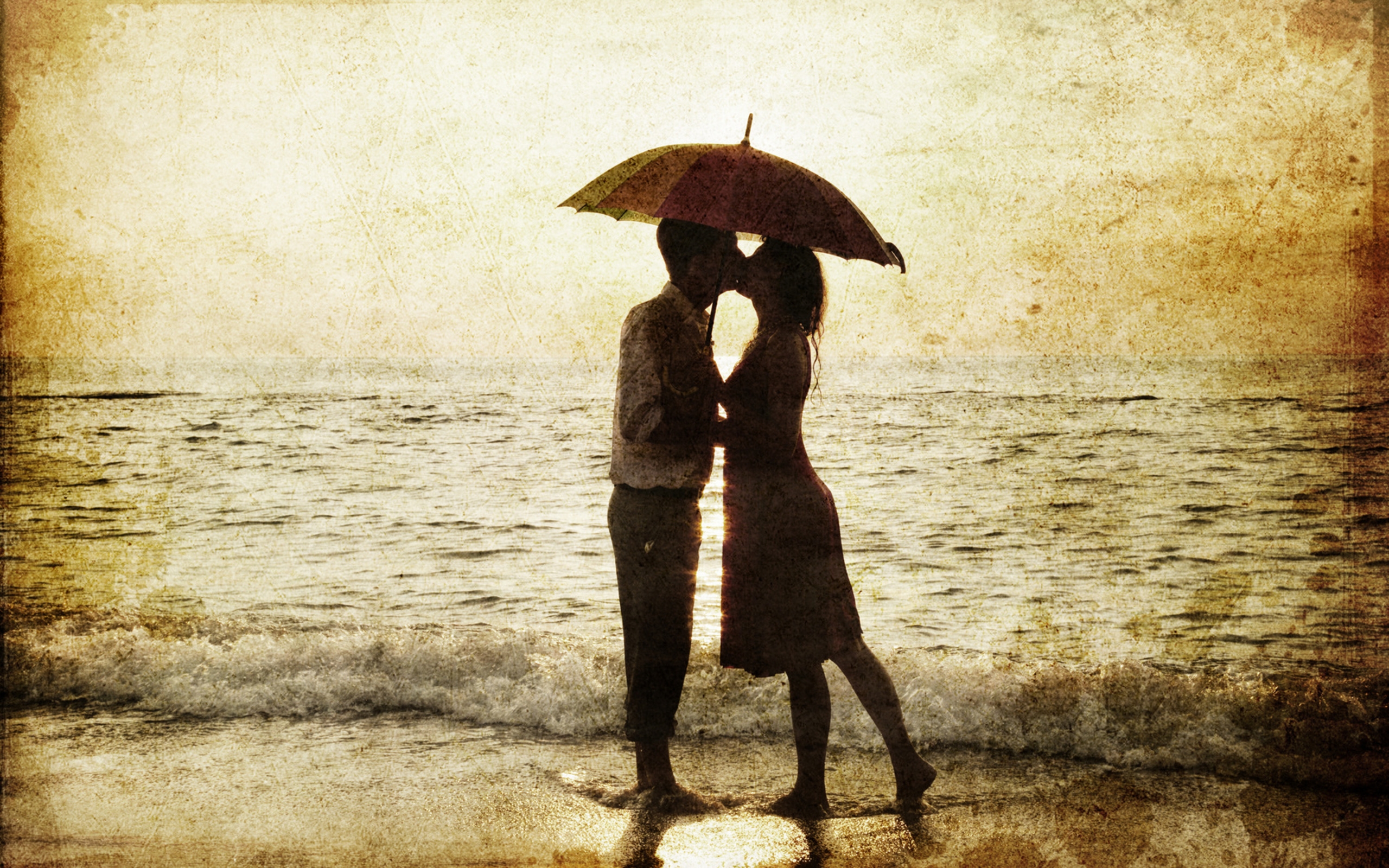 Обои море, силуэты, дождь, любовь, романтика, зонт, мужчина, женщина, sea, silhouettes, rain, love, romance, umbrella, male, woman разрешение 2560x1600 Загрузить