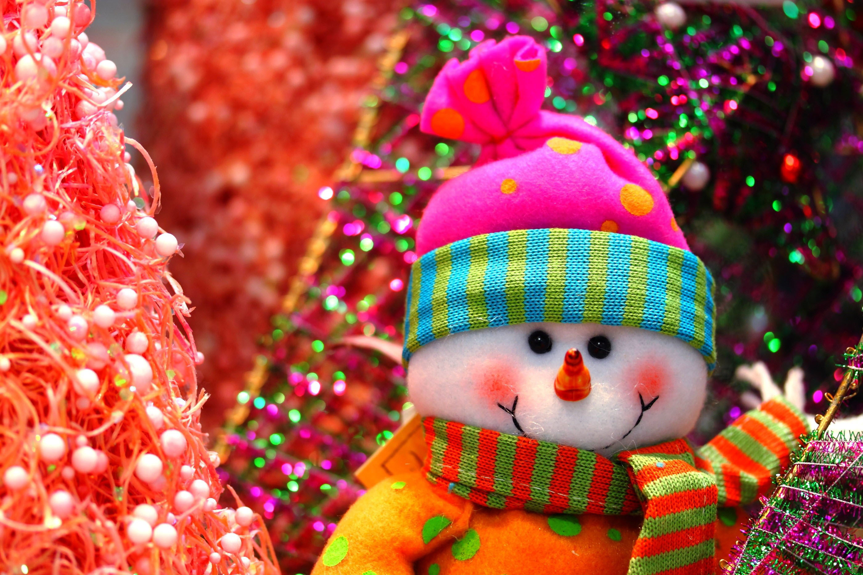 Обои новый год, елка, снеговик, праздники, рождество, мишура, с новым годом, елочная, new year, tree, snowman, holidays, christmas, tinsel, happy new year разрешение 2800x1867 Загрузить