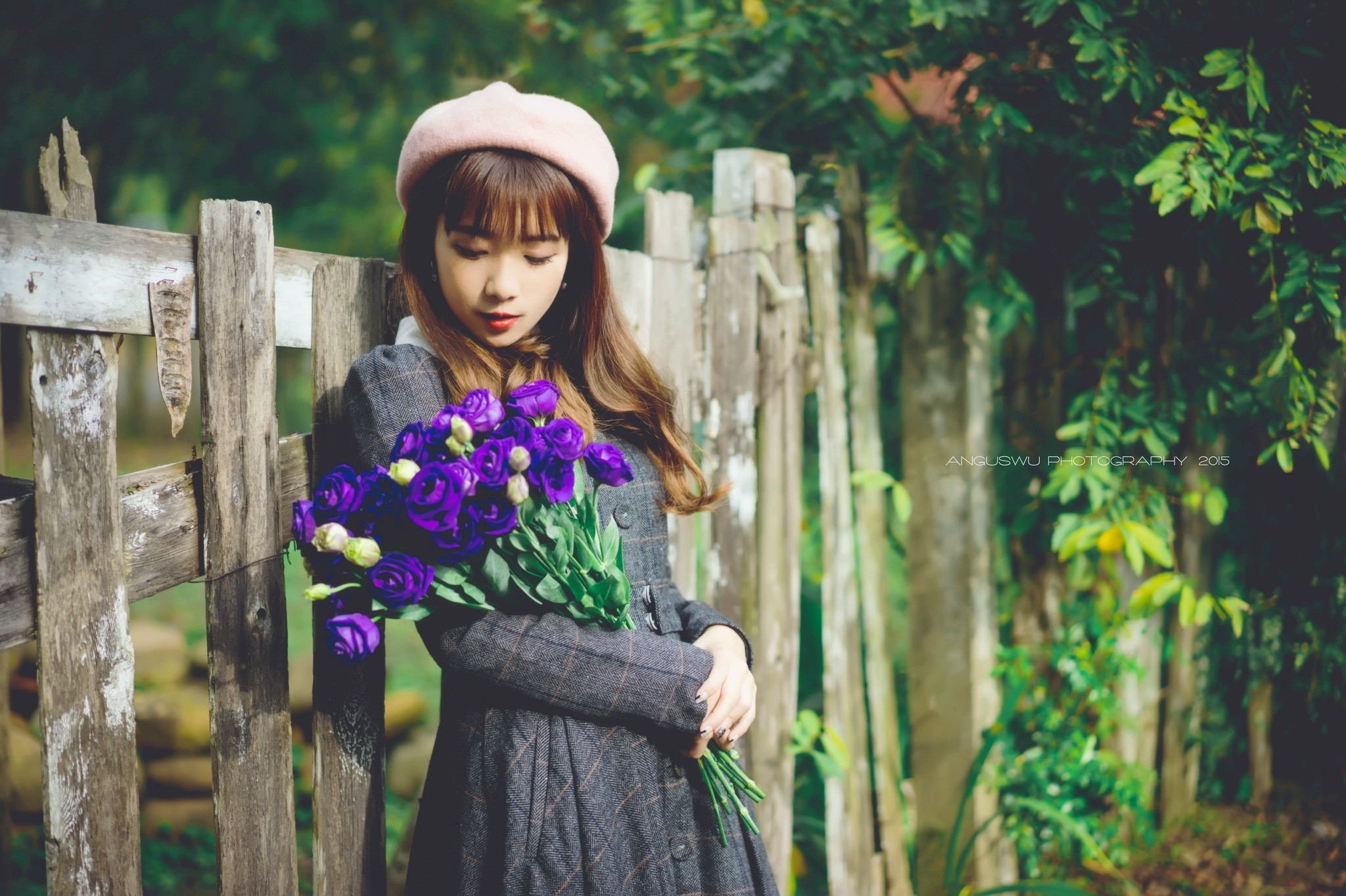 Обои цветы, девушка, забор, модель, азиатка, flowers, girl, the fence, model, asian разрешение 2048x1365 Загрузить