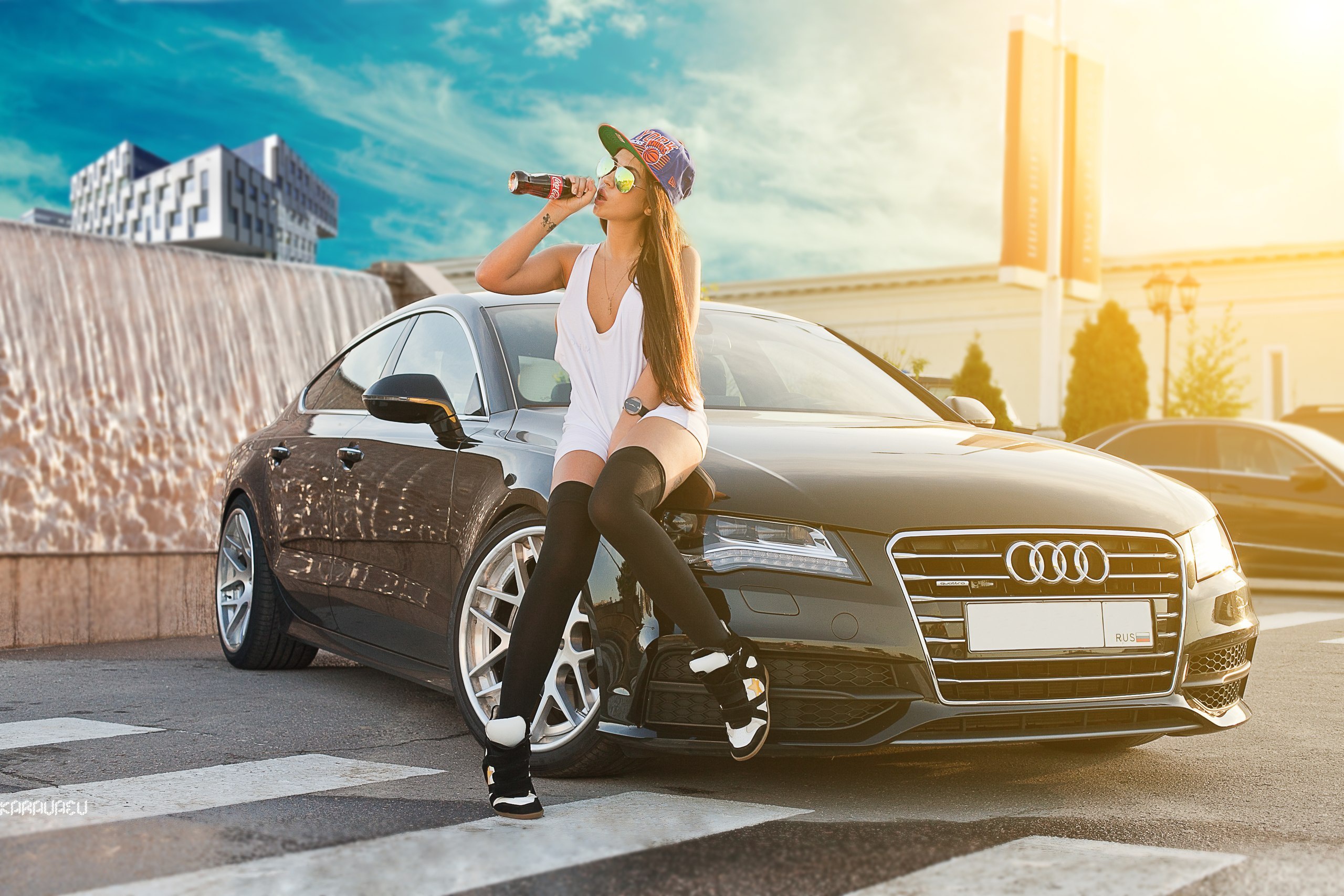 Обои девушка, автомобиль, ауди, girl, car, audi разрешение 2560x1707 Загрузить