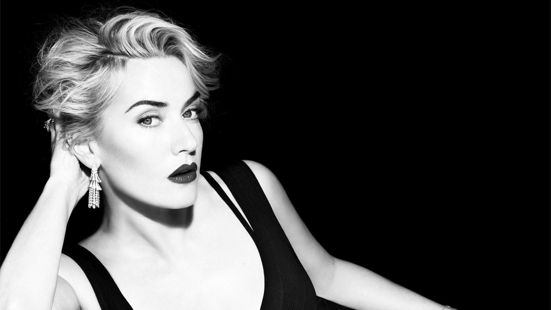 Обои поза, взгляд, чёрно-белое, актриса, кейт уинслет, pose, look, black and white, actress, kate winslet разрешение 1920x1080 Загрузить