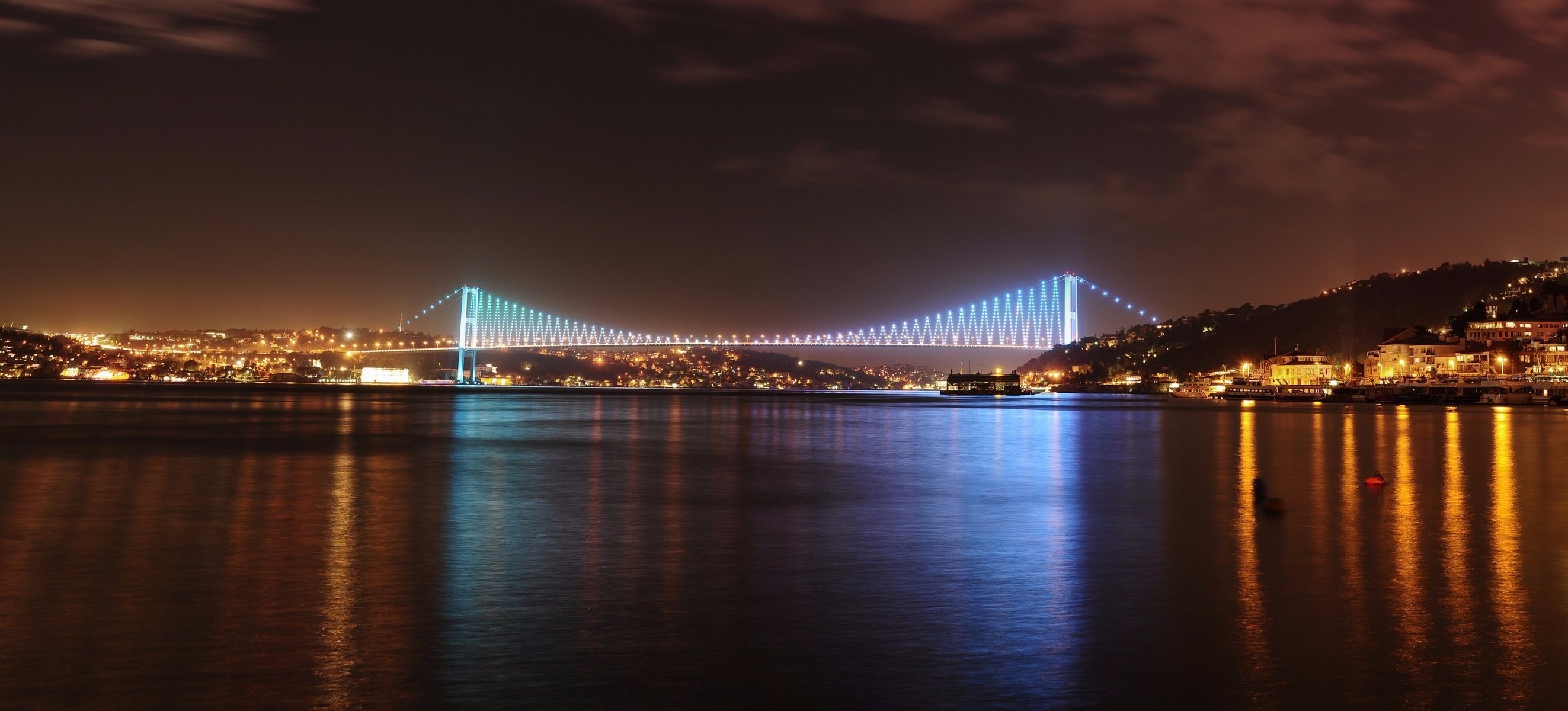 Обои ночь, мост, город, турция, стамбул, босфорский мост, night, bridge, the city, turkey, istanbul, bosphorus bridge разрешение 2646x1200 Загрузить