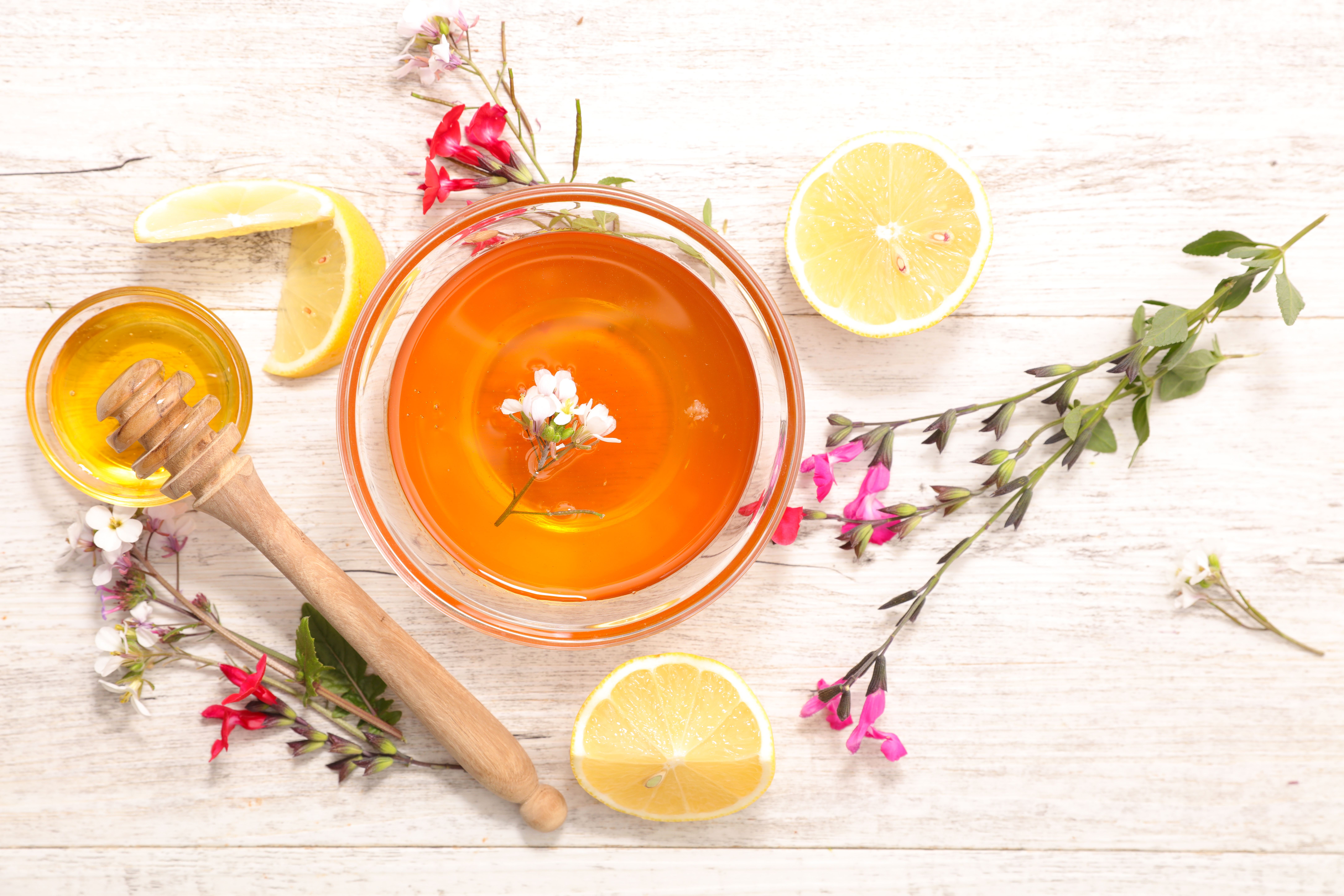 Обои цветы, лимон, чай, мед, flowers, lemon, tea, honey разрешение 8688x5792 Загрузить