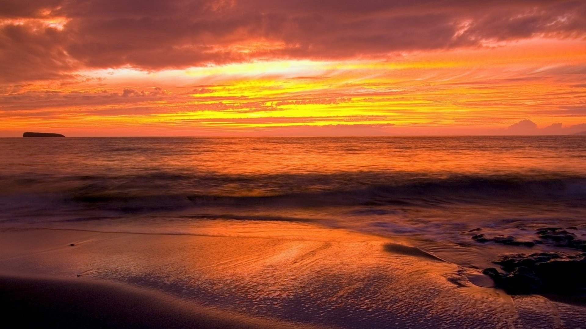 Обои небо, закат, море, песок, пляж, the sky, sunset, sea, sand, beach разрешение 1920x1080 Загрузить