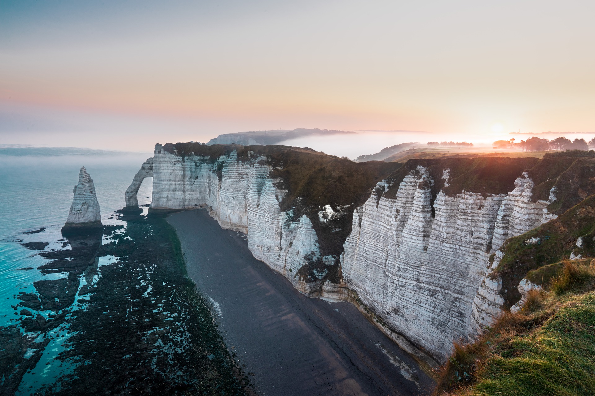 Обои скалы, пейзаж, море, франция, нормандия, этрета, rocks, landscape, sea, france, normandy, étretat разрешение 1920x1280 Загрузить