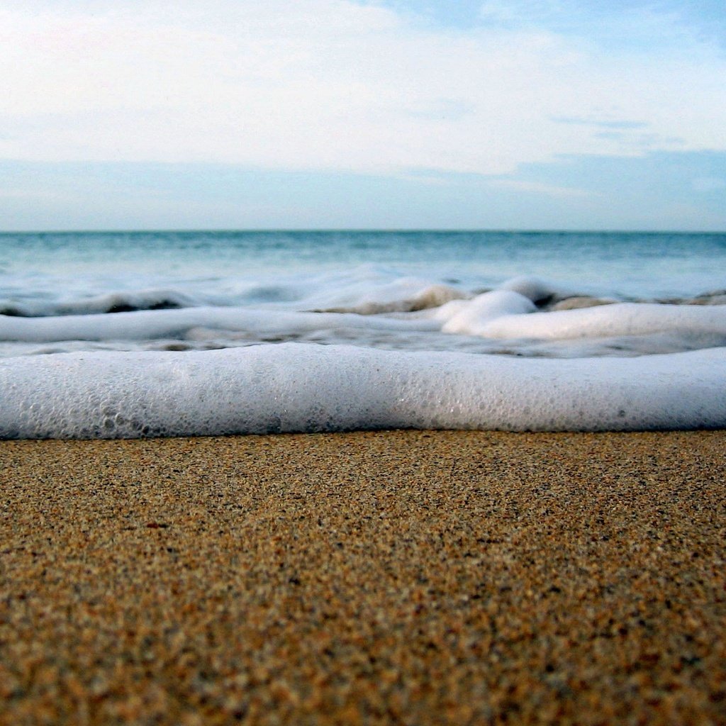 Обои небо, волны, море, песок, свобода, пена, the sky, wave, sea, sand, freedom, foam разрешение 1920x1440 Загрузить