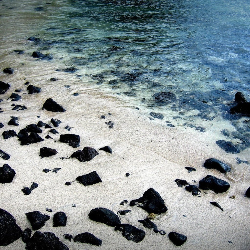 Обои вода, камни, берег, песок, water, stones, shore, sand разрешение 1920x1440 Загрузить