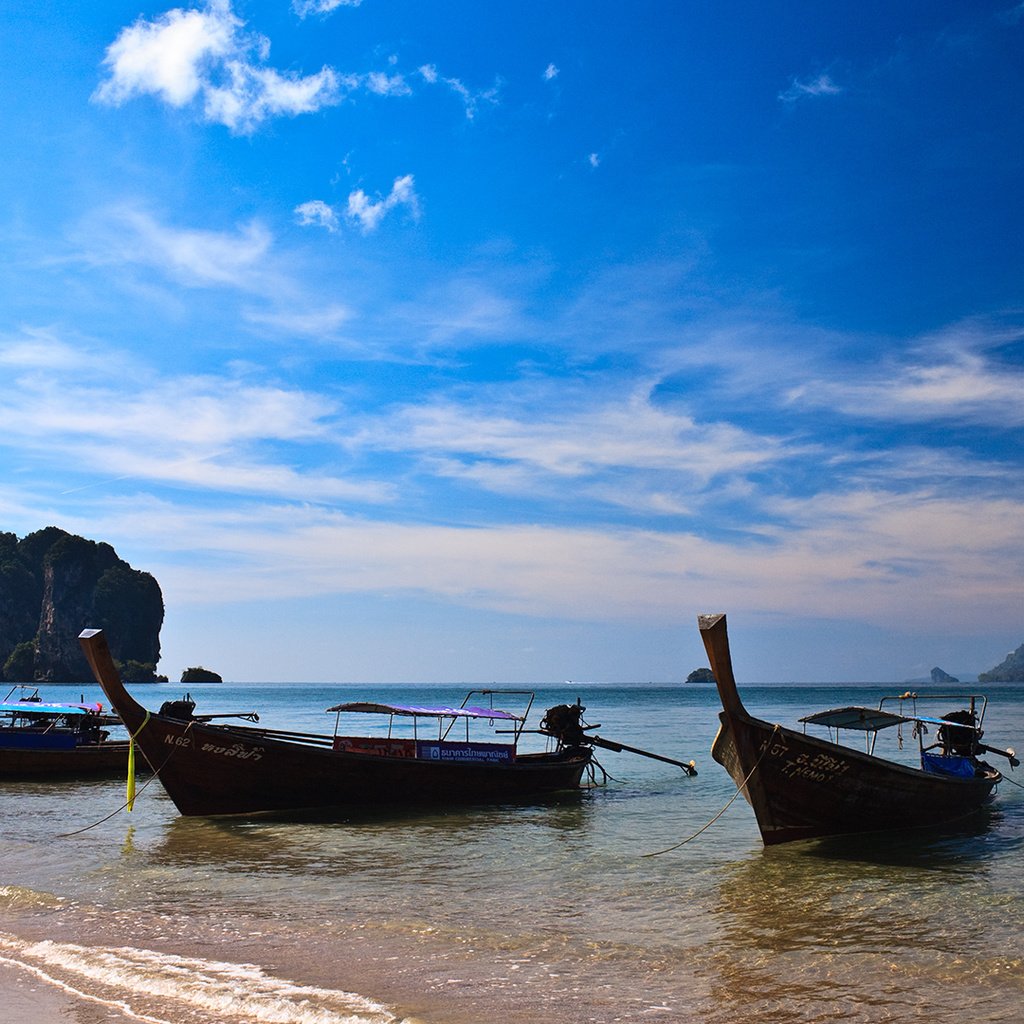 Обои горы, солнце, море, таиланд, лонгбоат, mountains, the sun, sea, thailand, longboat разрешение 1920x1080 Загрузить