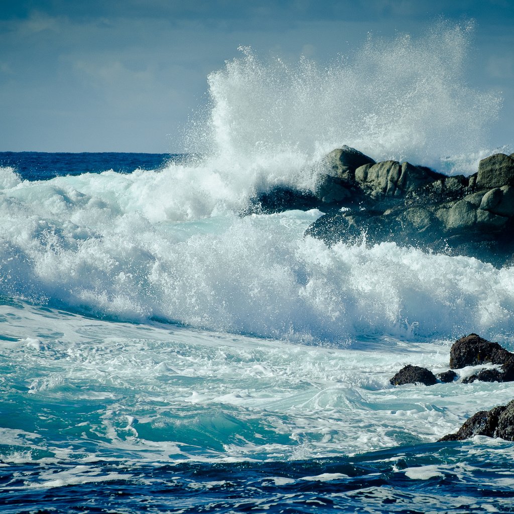 Обои скалы, камни, волны, море, rocks, stones, wave, sea разрешение 2560x1600 Загрузить