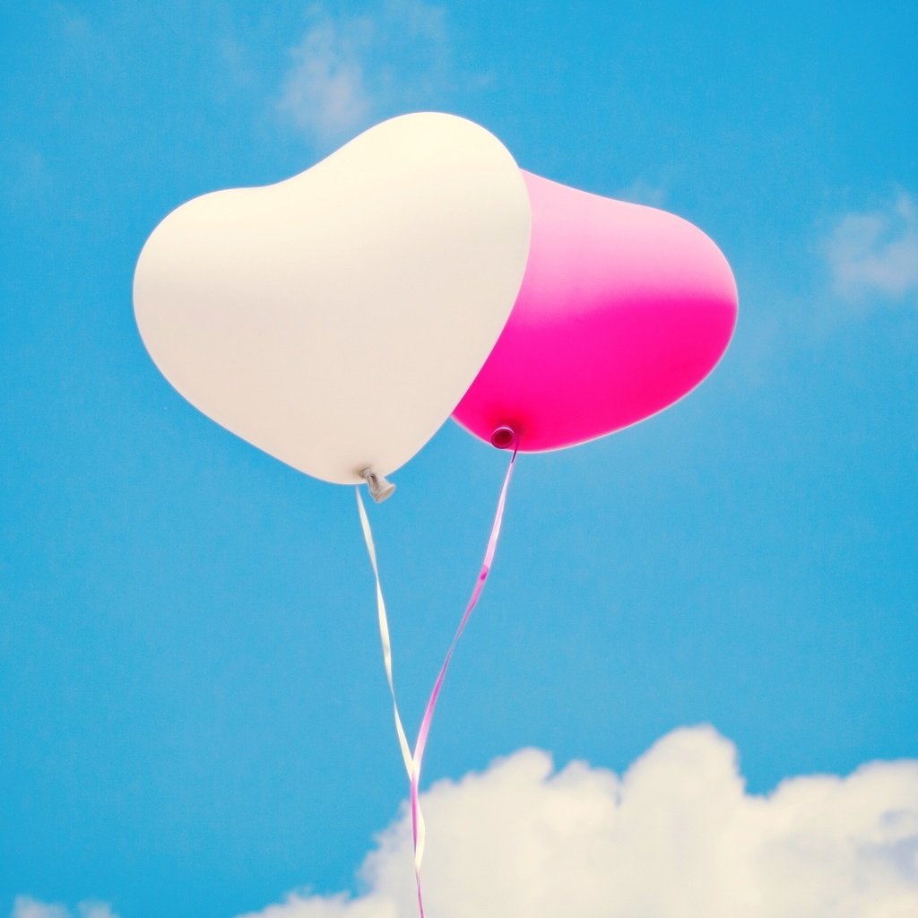 Обои небо, шары, шарики, сердца, белое, воздушные, розовое, the sky, balls, heart, white, air, pink разрешение 2560x1600 Загрузить