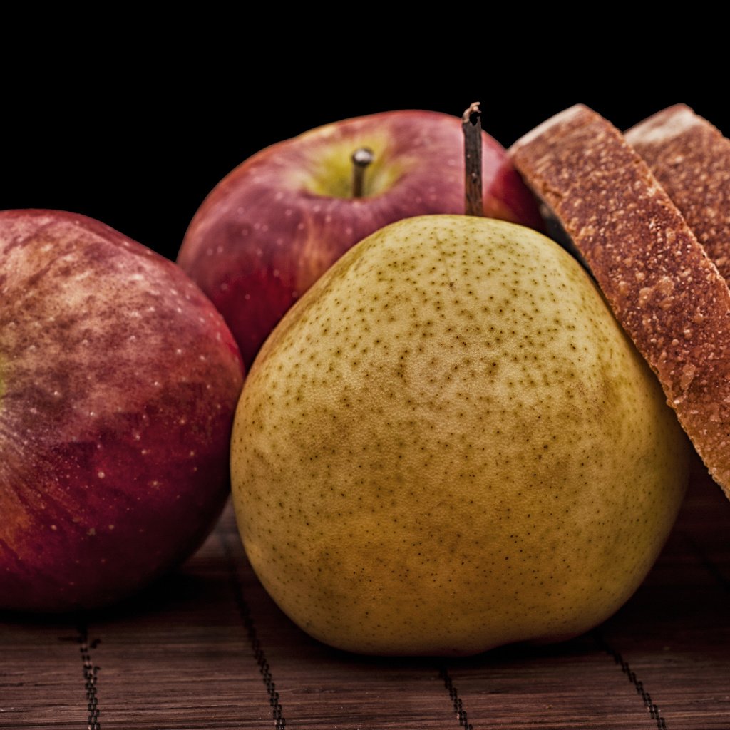 Обои фрукты, булки, хлеб, яблоко, плоды, натюрморт, груши, pears, эппл, naturmort, fruit, bread, apple, still life, pear разрешение 3888x2592 Загрузить