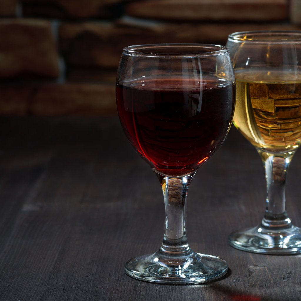 Обои вино, напитки, белое, бокалы, красное, wine, drinks, white, glasses, red разрешение 2048x1367 Загрузить