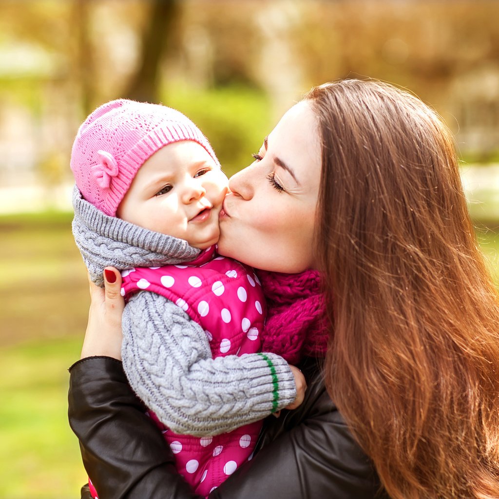 Обои профиль, любовь, счастье, поцелуй, мать, дочь, profile, love, happiness, kiss, mother, daughter разрешение 3000x2143 Загрузить