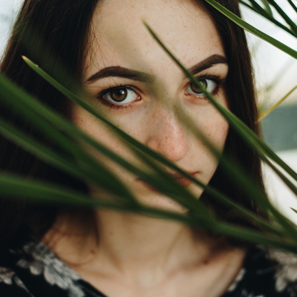 Обои глаза, природа, девушка, портрет, весна, лицо, веснушки, eyes, nature, girl, portrait, spring, face, freckles разрешение 5184x3456 Загрузить