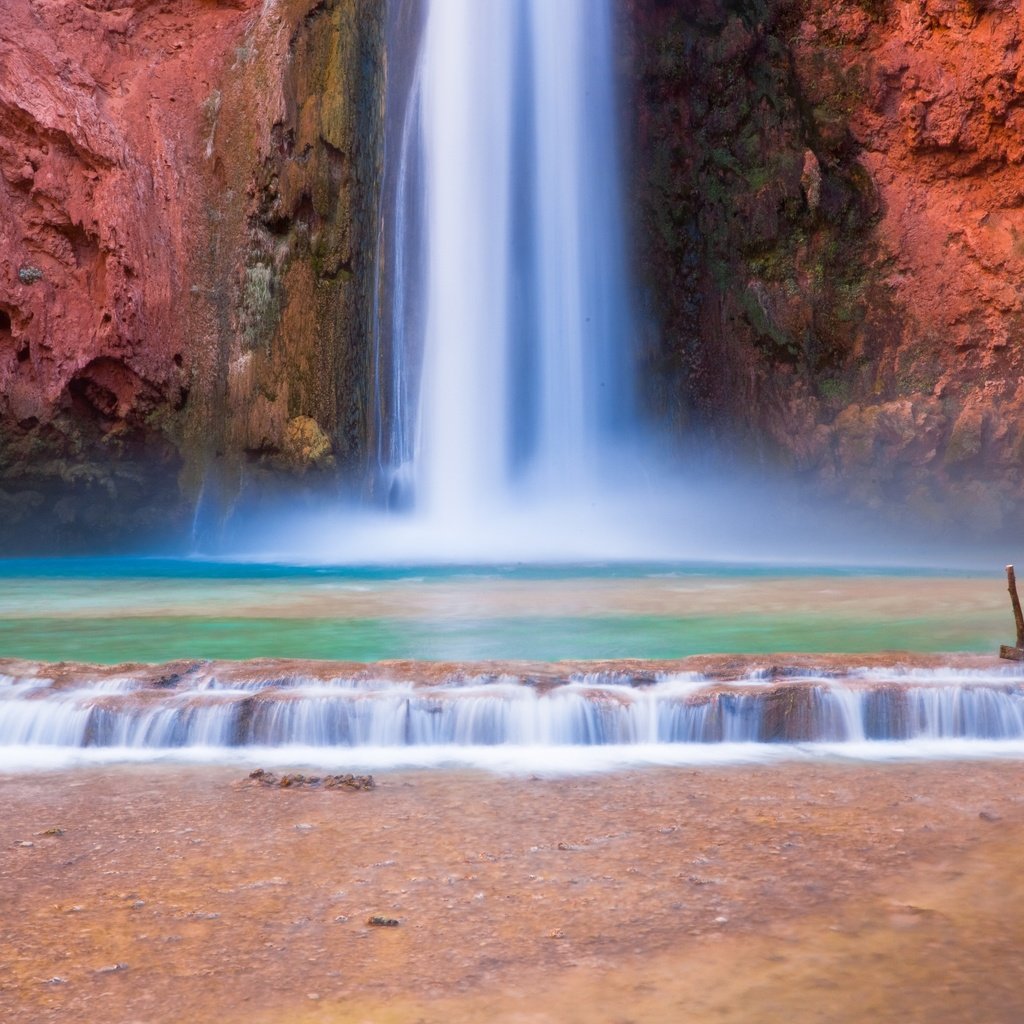 Обои скалы, природа, водопад, сша, аризона, водопад хавасу, большой каньон, rocks, nature, waterfall, usa, az, havasu falls, the grand canyon разрешение 2880x1800 Загрузить