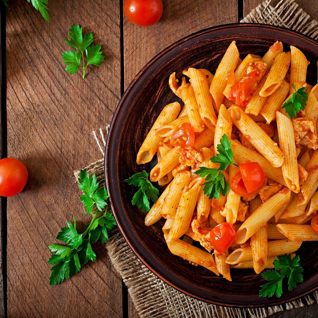 Обои помидоры, соус, петрушка, макароны, паста, tomatoes, sauce, parsley, pasta разрешение 1920x1200 Загрузить