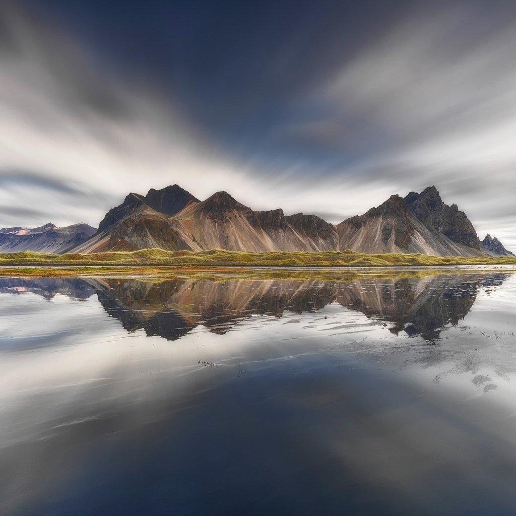 Обои небо, вода, горы, скалы, отражение, исландия, vestrahorn, the sky, water, mountains, rocks, reflection, iceland разрешение 2000x1499 Загрузить
