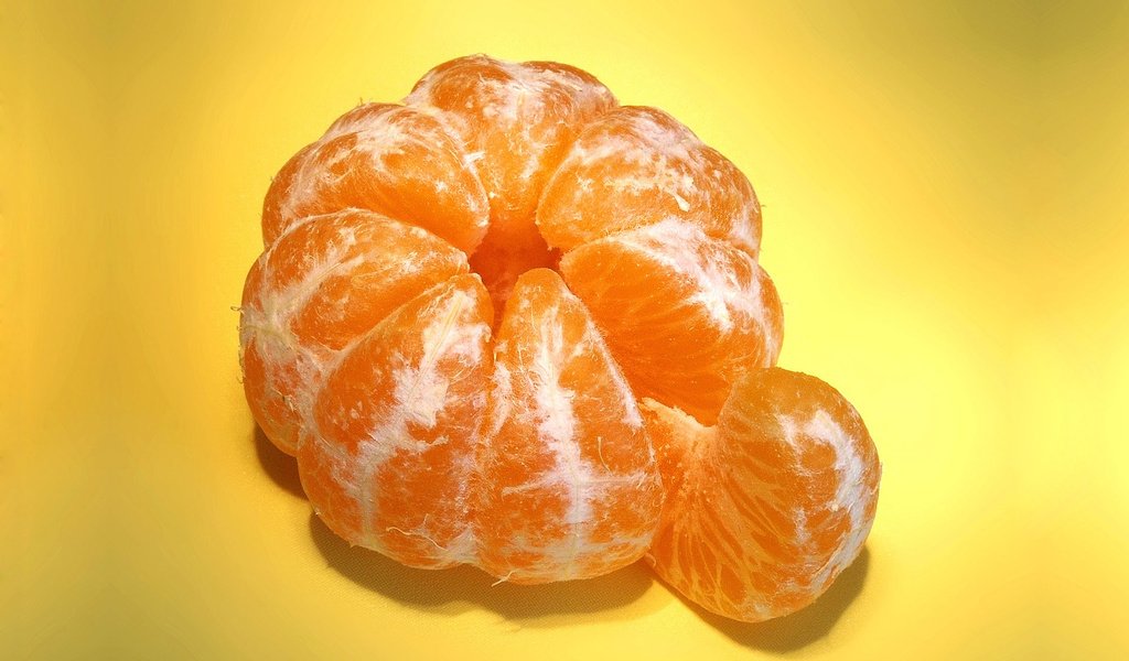Обои макро, фрукт, мандарин, долька мандарина, macro, fruit, mandarin, a slice of tangerine разрешение 1920x1200 Загрузить