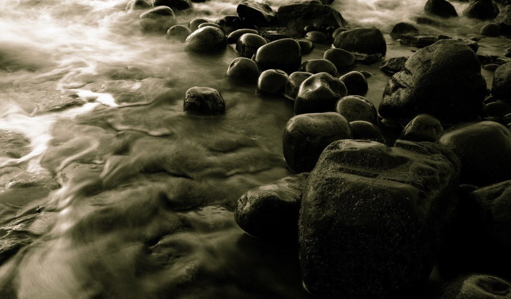 Обои вода, камни, серый, water, stones, grey разрешение 1920x1440 Загрузить