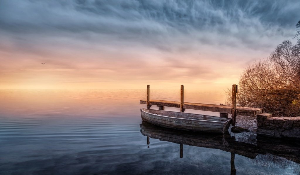 Обои озеро, природа, причал, лодка, lake, nature, pier, boat разрешение 1920x1200 Загрузить