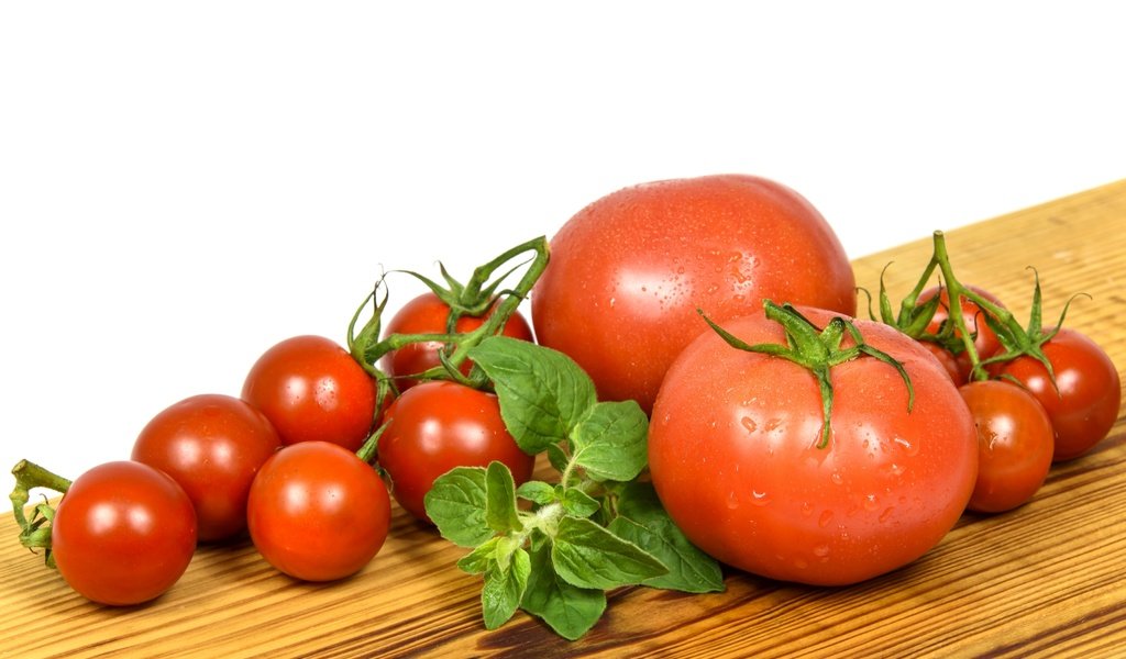 Обои помидоры, томаты, базилик, tomatoes, basil разрешение 3600x2200 Загрузить