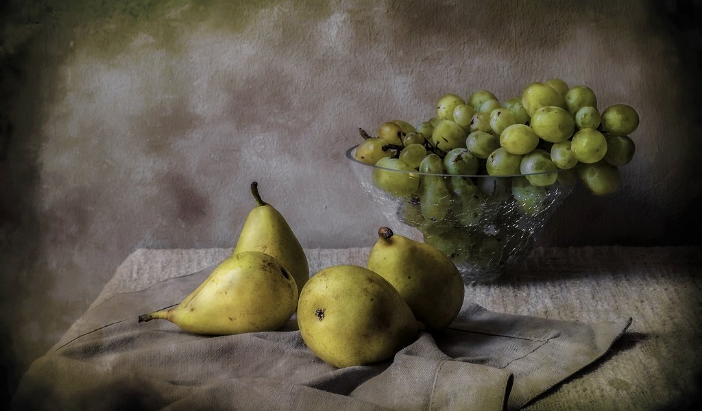 Обои виноград, фрукты, ваза, натюрморт, груши, grapes, fruit, vase, still life, pear разрешение 2899x1920 Загрузить
